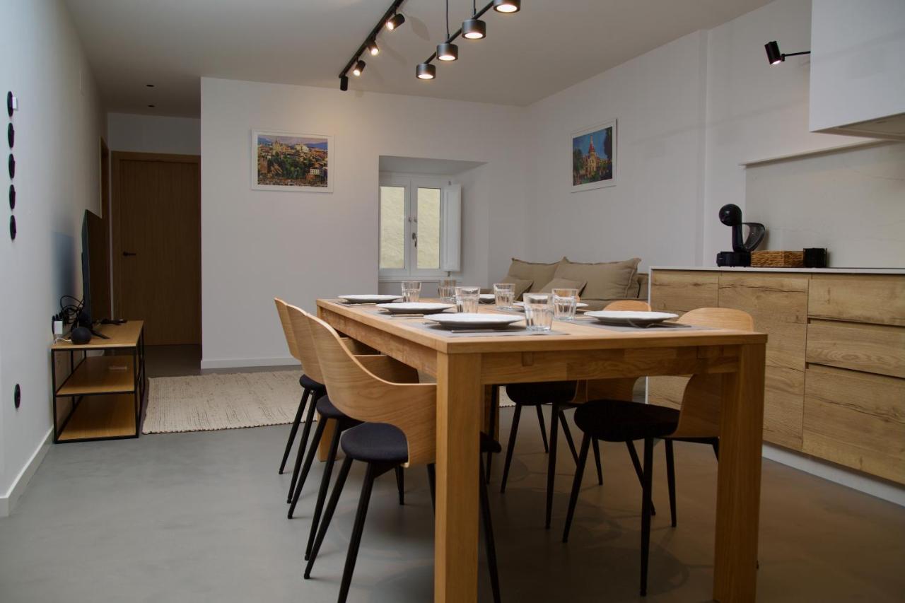 Suite 101 - 2 Bedroom Suite At Amando Perez Suites Ribadeo Luaran gambar