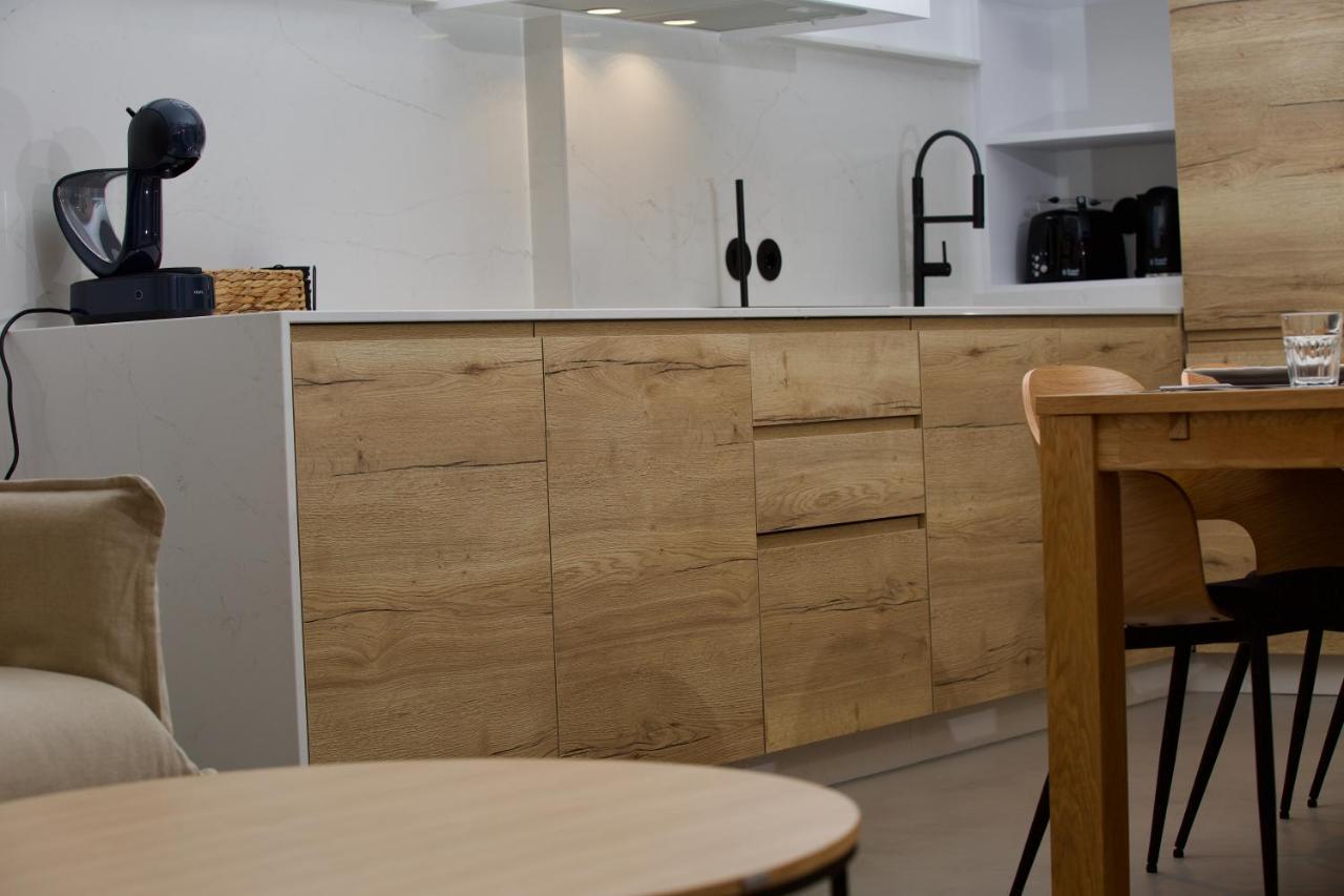 Suite 101 - 2 Bedroom Suite At Amando Perez Suites Ribadeo Luaran gambar