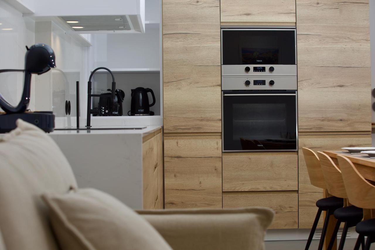 Suite 101 - 2 Bedroom Suite At Amando Perez Suites Ribadeo Luaran gambar